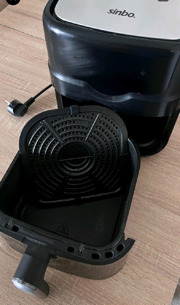 Sinbo Airfryer - 4