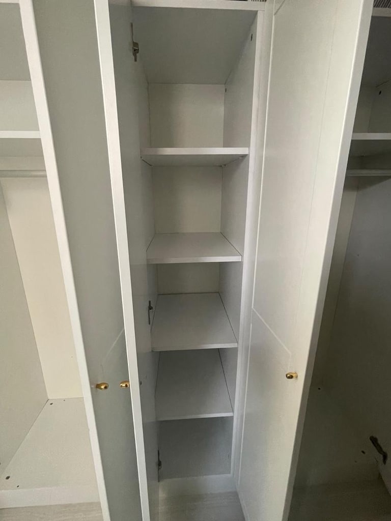 Vivense 5 kapaklı dolap - 3