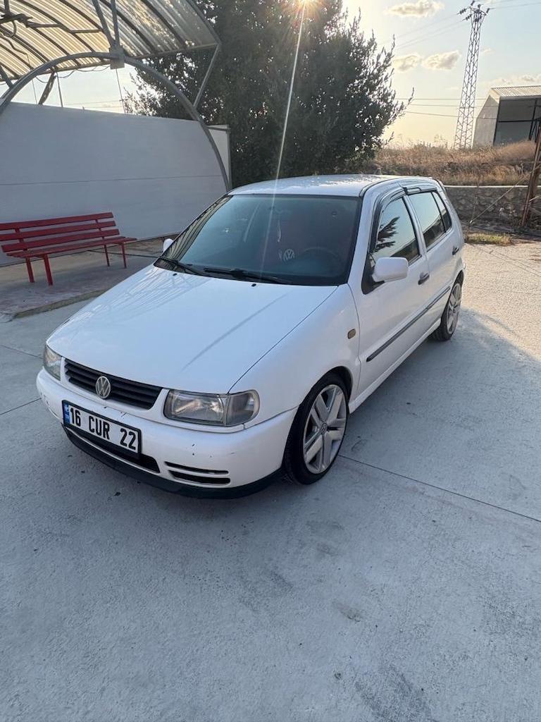 Polo 2000 model 1.6 - 6