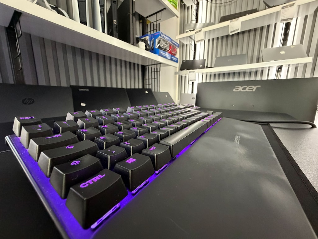 SteelSeries Apex Pro TKL OmniPoint Kablolu Mekanik Klavye OLED - 9