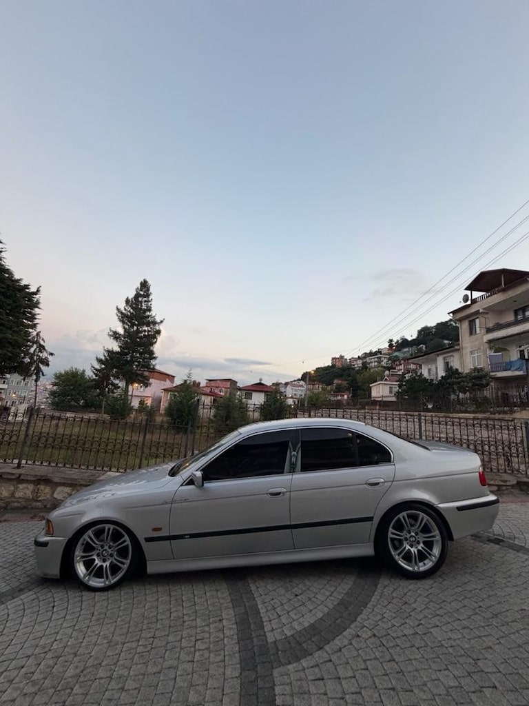 HATASIZ BOYASIZ DEĞİŞENSİZ E39 528İ ACİLL - 13
