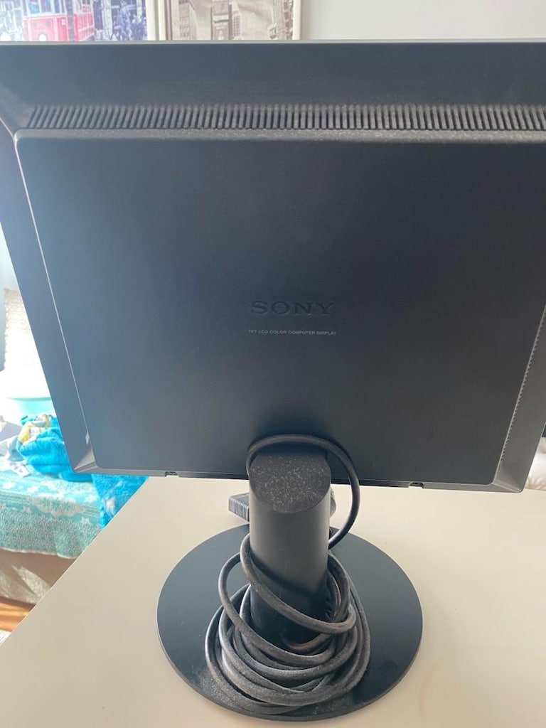 SONY MONİTÖR - 4