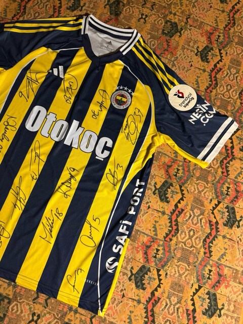 Fenerbahçe İmzalı Forması