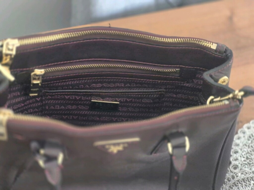PRADA deri kol çantası — görsel 4/4