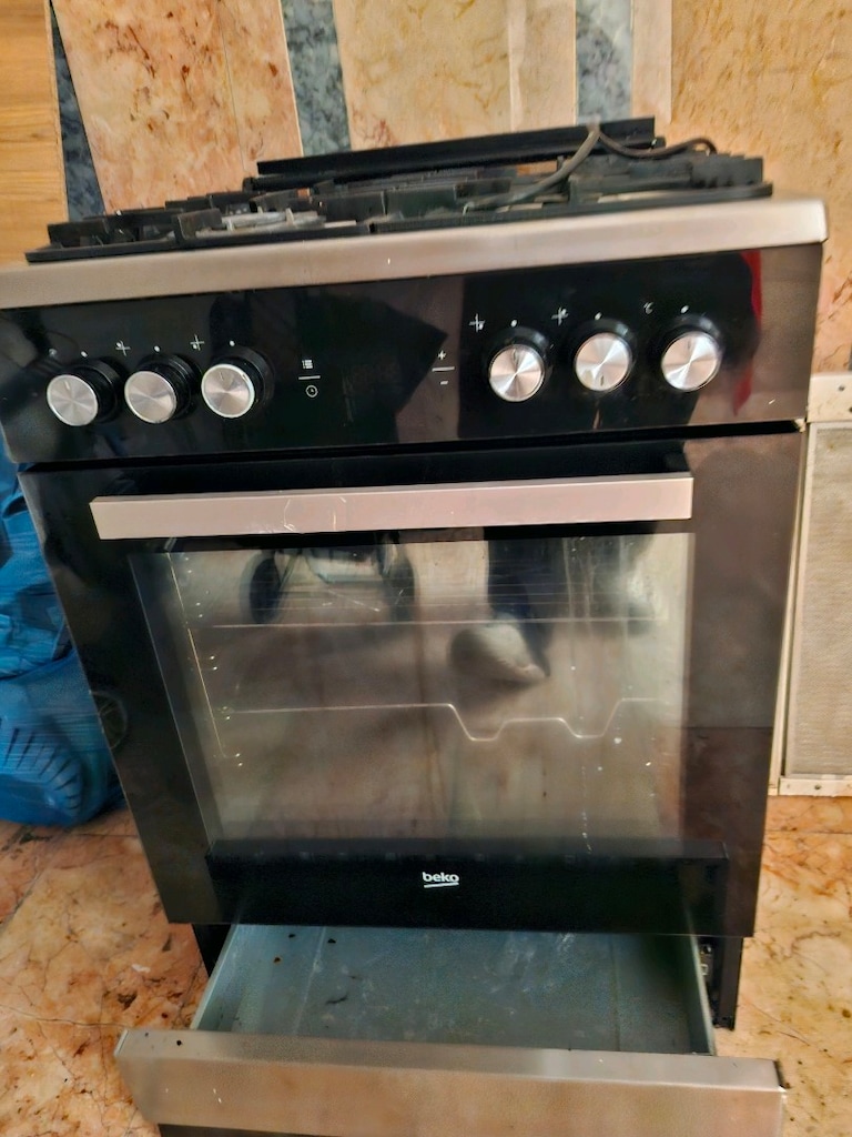 Beko 60x60 cm solo ocaklı fırın (Beko FM 531 / FM 532 / BFE - 4