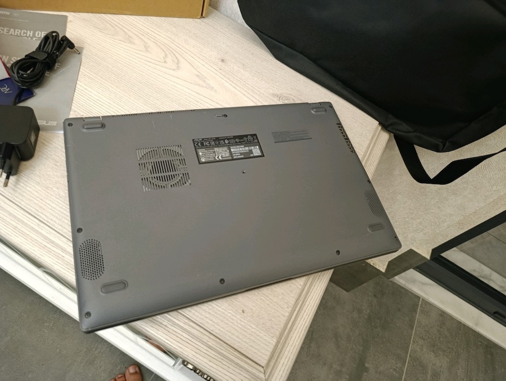 Temiz ve Kutulu i5 ASUS Vivobook - 7