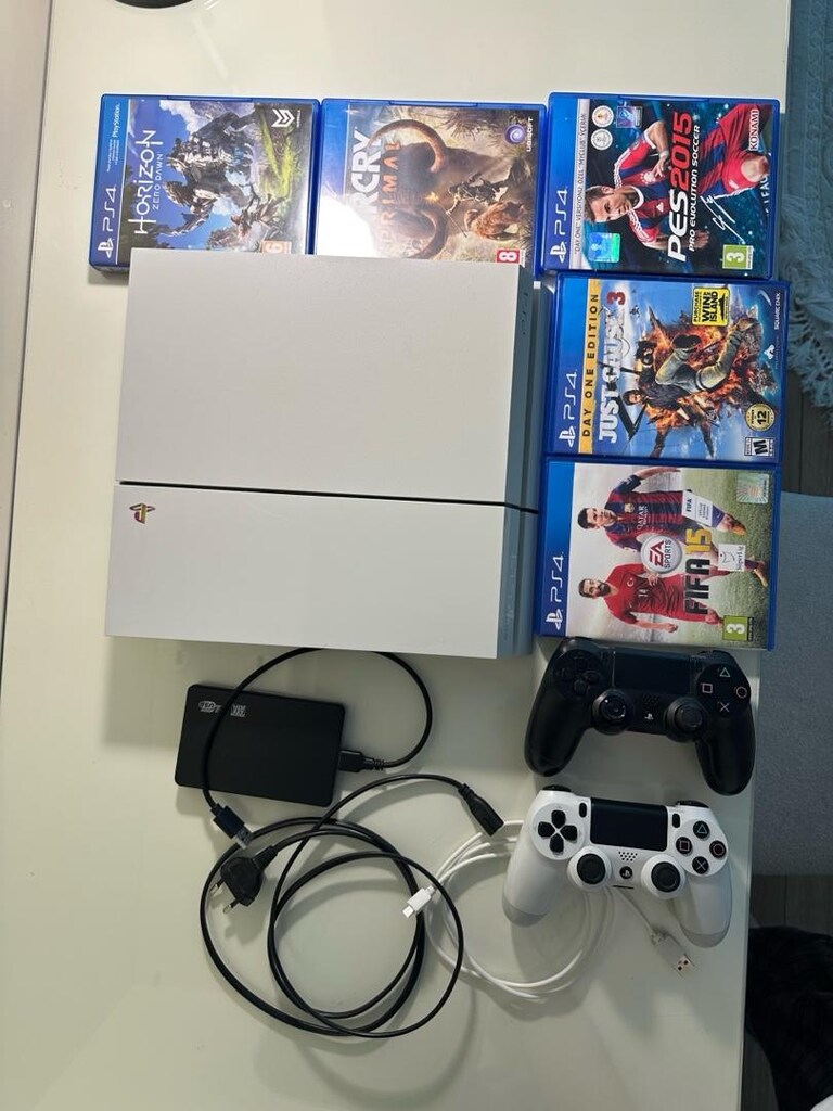 Sony Playstation 4 1TB - 2
