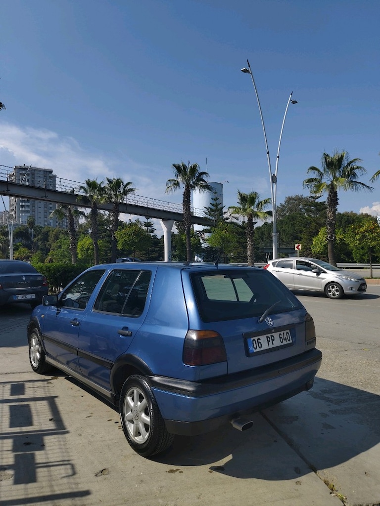 Temiz, ful bakımlı otomatik golf - 3
