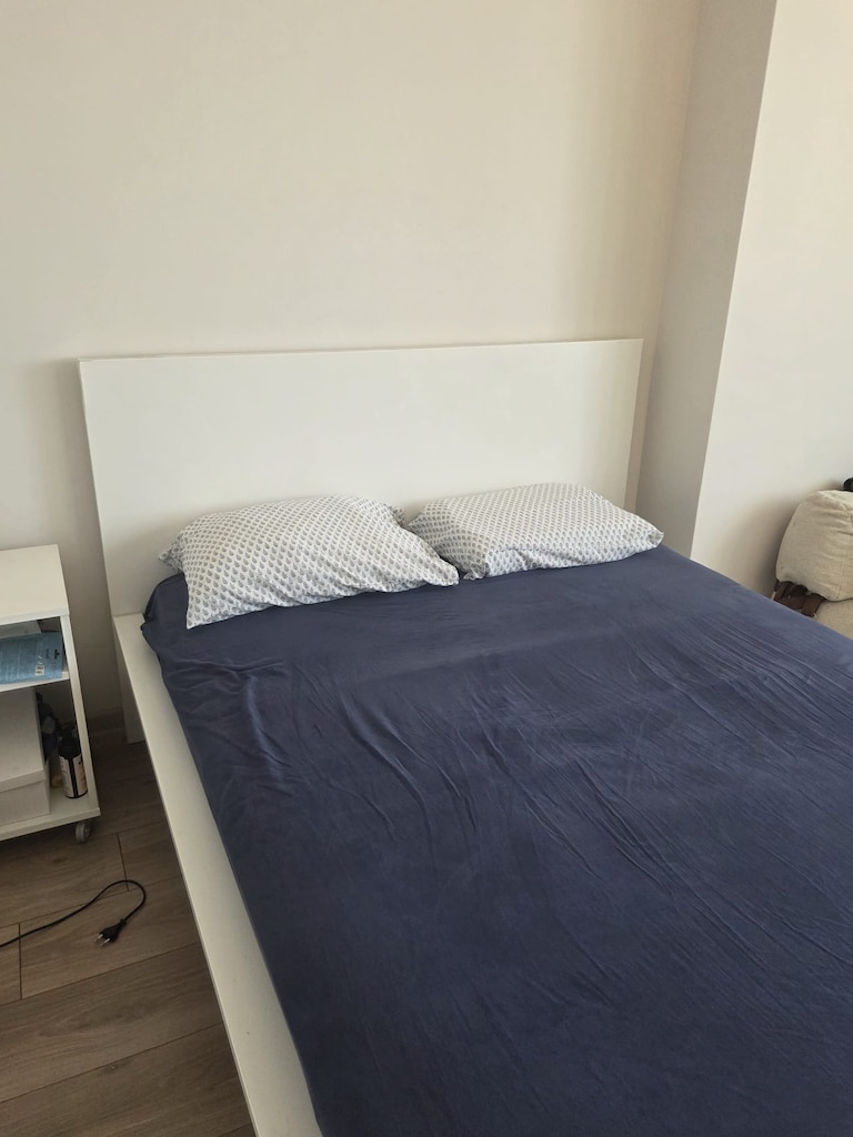 IKEA Malm Çekmeceli Karyola + Hövag Yatak 140x200 - 5