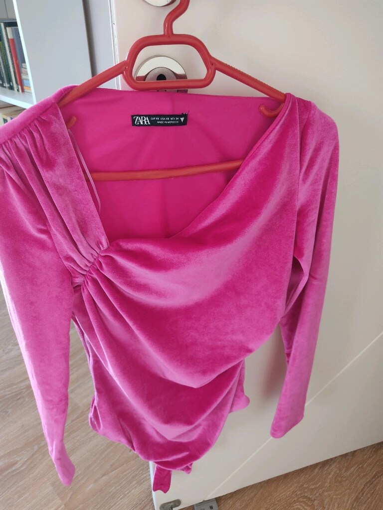 Zara kadife body