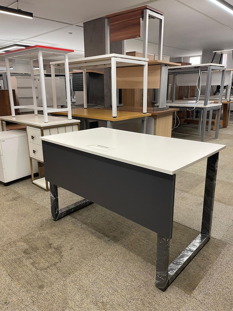 KLAS OFİS ÜSKÜDAR 70x120 ANTRASİT BİREYSEL ÇALIŞMA MASASI - 3