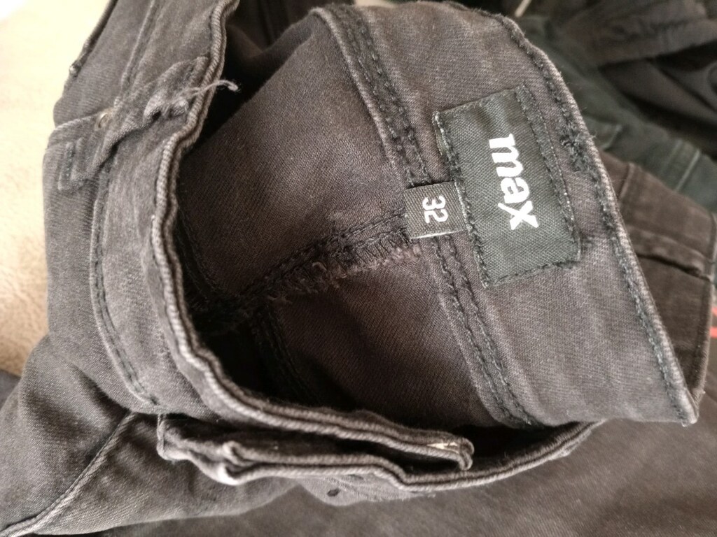 iki adet kot pantolon ve puma eşofman altı - 4