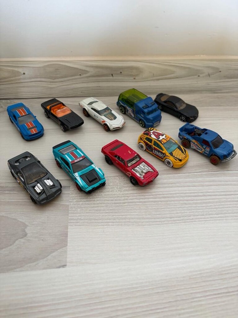 SAHİBİNDEN SATILIK 51 ADET HOT WHEELS OYUNCAK ARABALAR - 8