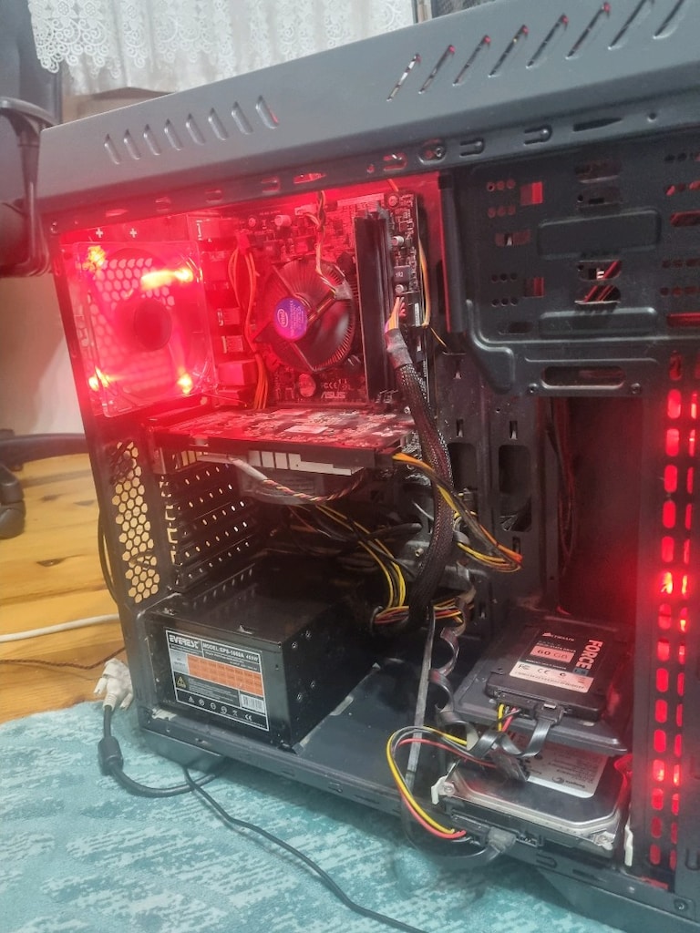 Oyuncu kasası uygun DDR4 - 5