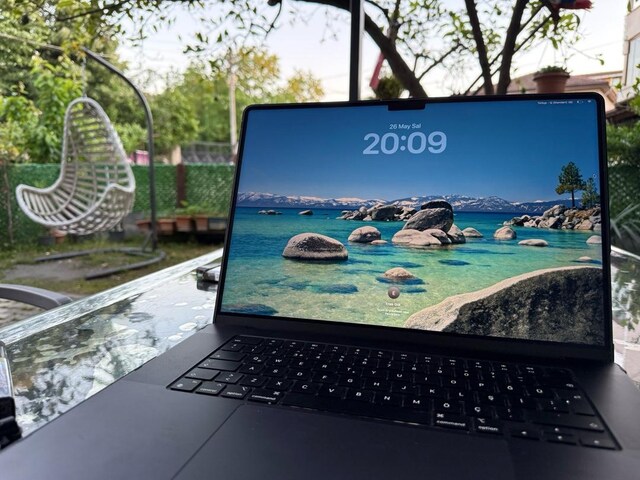 MacBook Pro 16” m4 max 64 gb