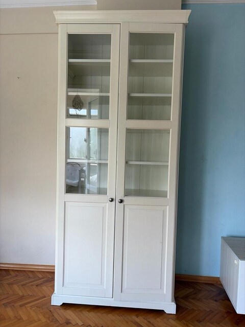 ikea vitrin