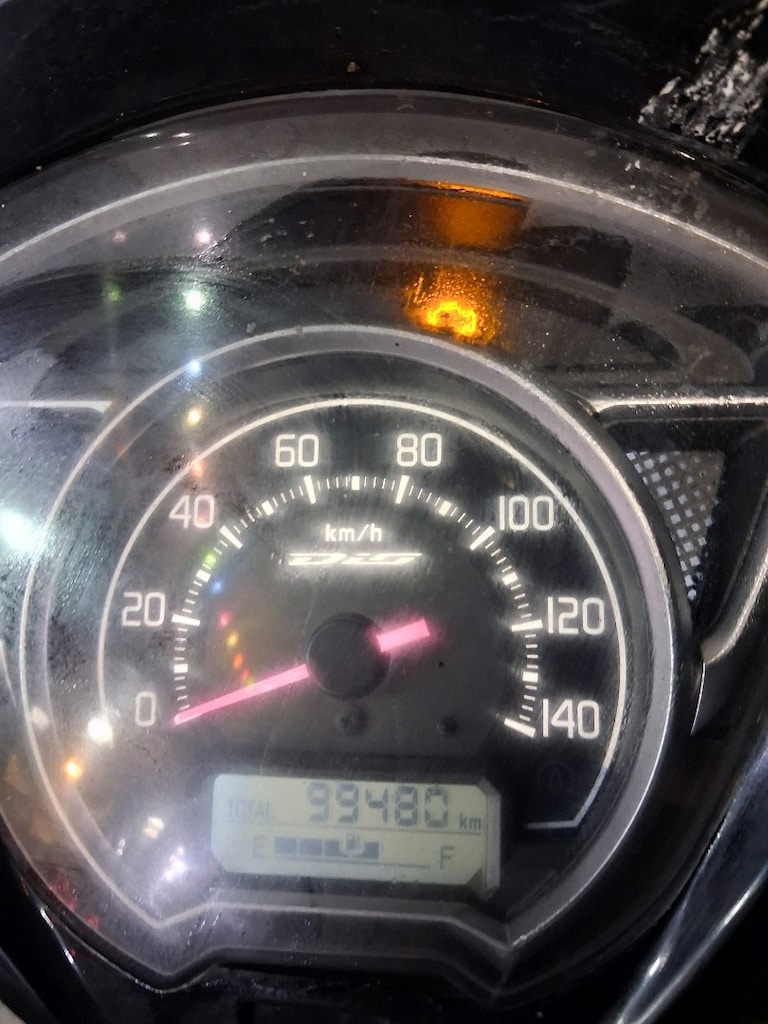 Honda dio satılıktır.