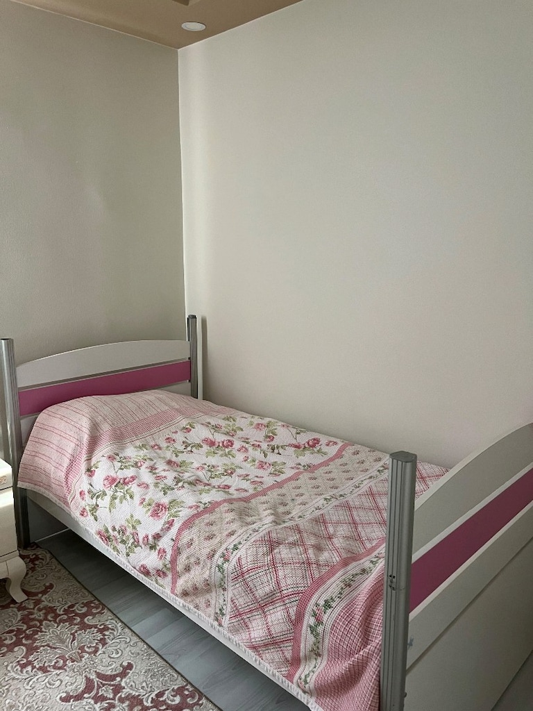 TEK KİŞİLİK BAZA 2 ADET VE DOLAP - 3
