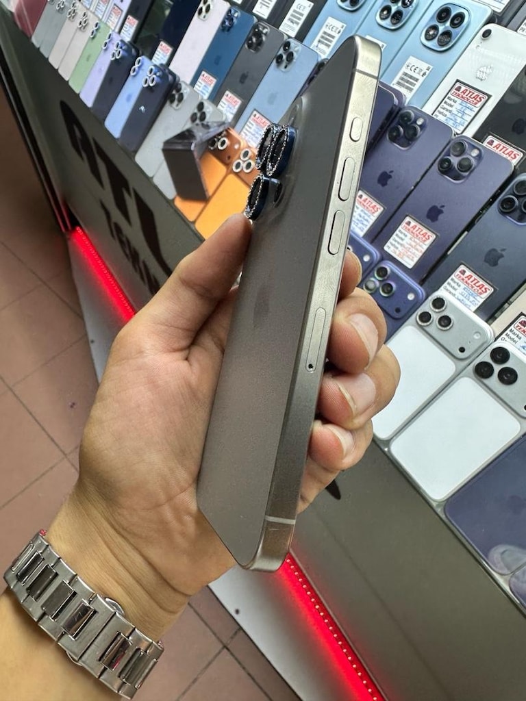 iPhone - 4