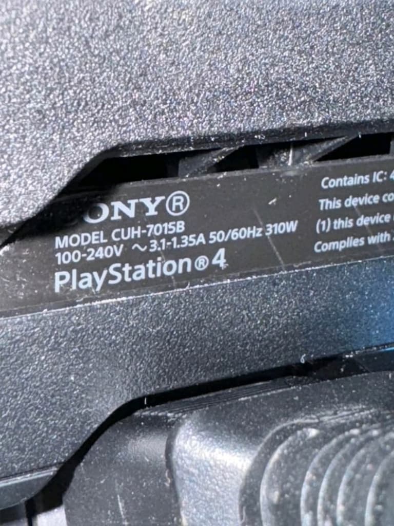 ps4 pro 1 tb - 3