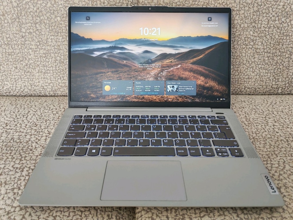Lenovo 14 inc Ryzen 7 5700u