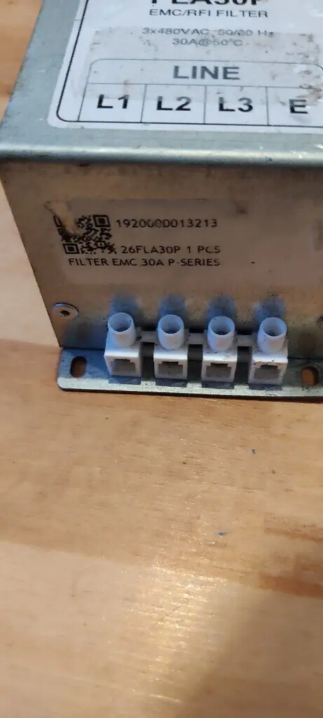 EMC Filtre 30A -FLA30P
Anlık yüksek voltaj koruyucu - 2