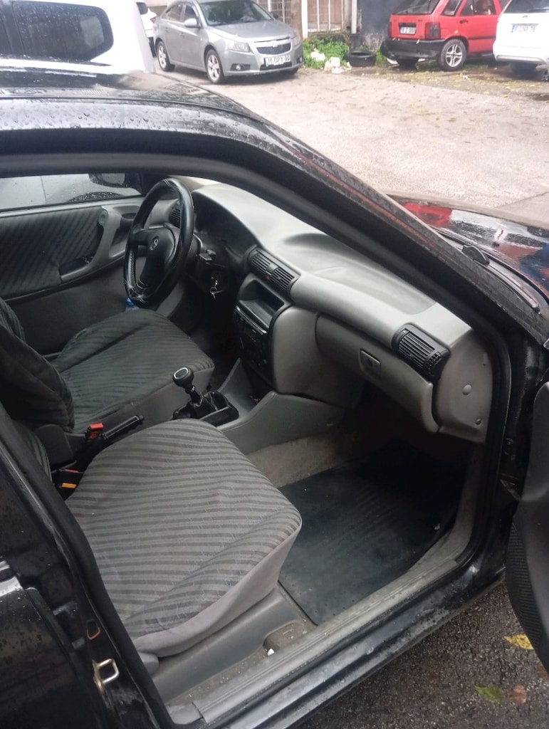 OPEL ASTRA 1.6 16V GL 105HP - 13