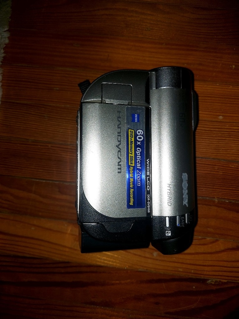 SONY 60x HandyCam el kamerası - 2