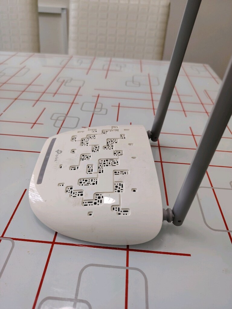 MODEM ROUTER. TP LINK - 5