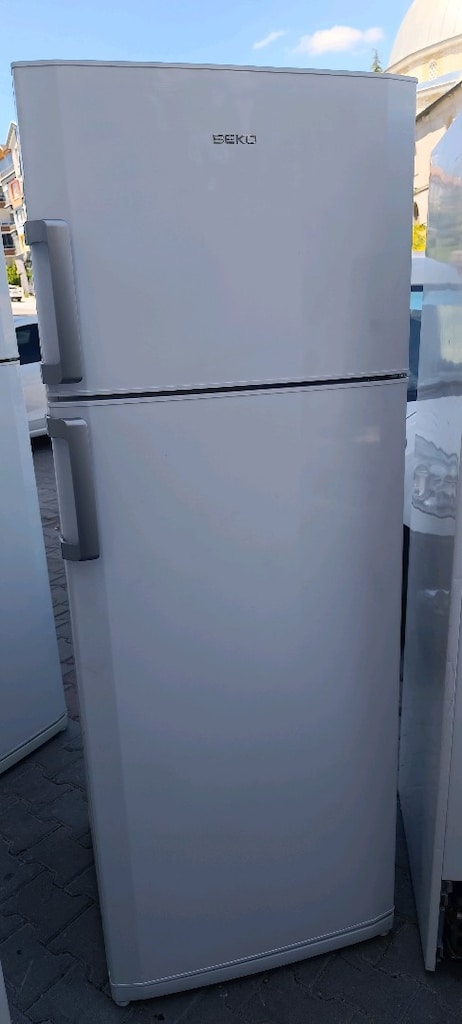 Beko buzdolabı tertemiz pırıl pırıl eksik kırığı yok - 2
