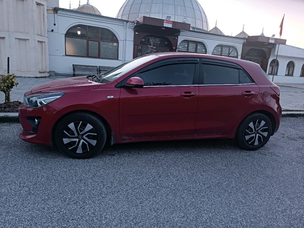 Tramersiz düşük km Manuel Kia Rio 100 HP - 2