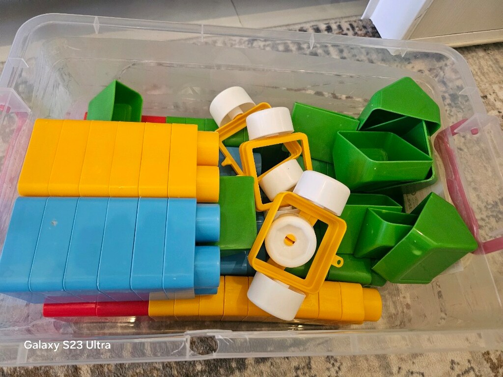 oyuncak renkli top ve lego - 2