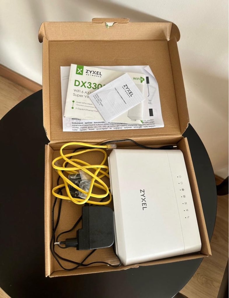 ZYXEL modem - 2