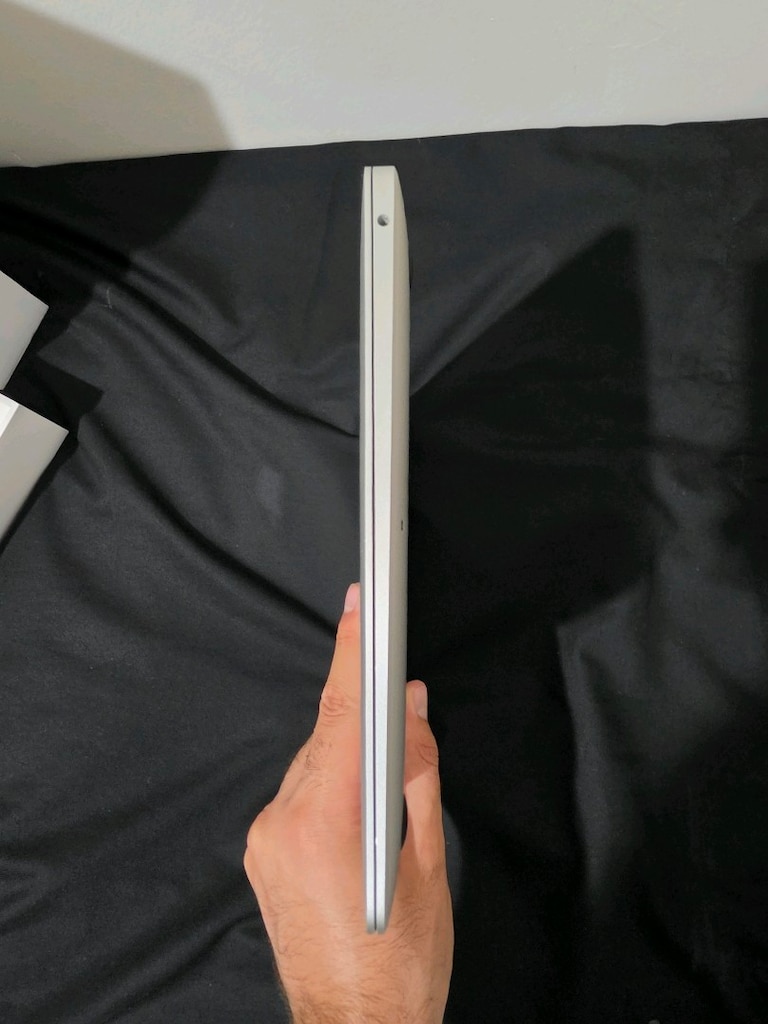 Apple Macbook Air - 5