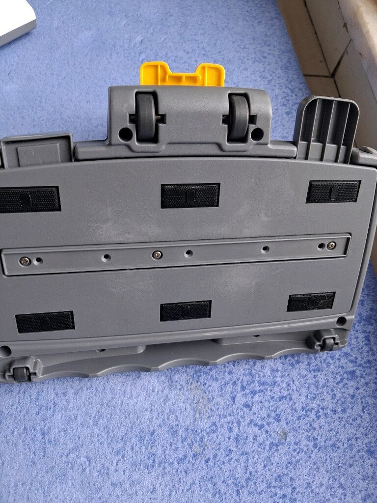 LG DİKEY SÜPÜRGE APARATI - 8