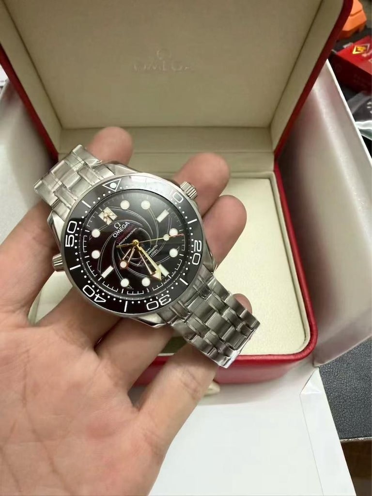OMEGA SEAMASTER 007 JAMES BOND 42mm - 2