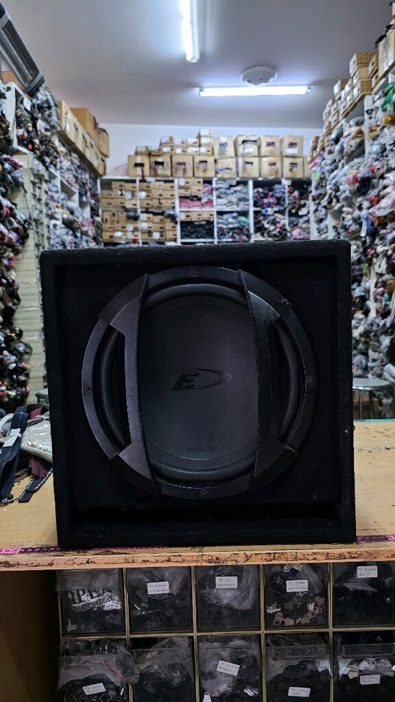 Alpıne Subwoofer 600 Rms - 3