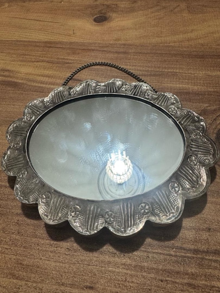Eski Alman Gümüşü (Alpaka) Kabartma Duvar Aynası - 7