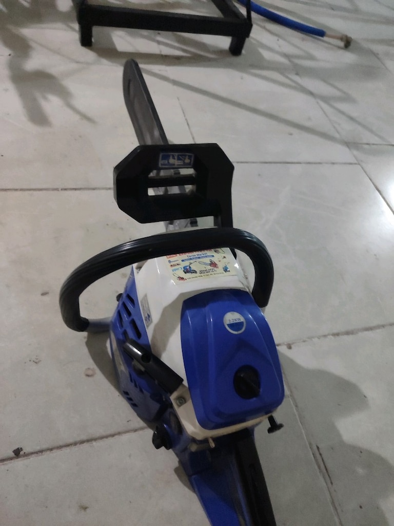 Motorlu ağaç. kesme - 2