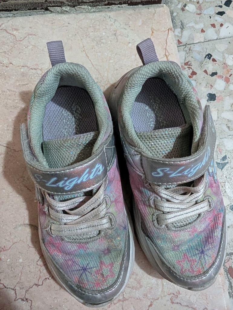 skechers ışıklı çocuk spor ayakkabi 25 numara - 7