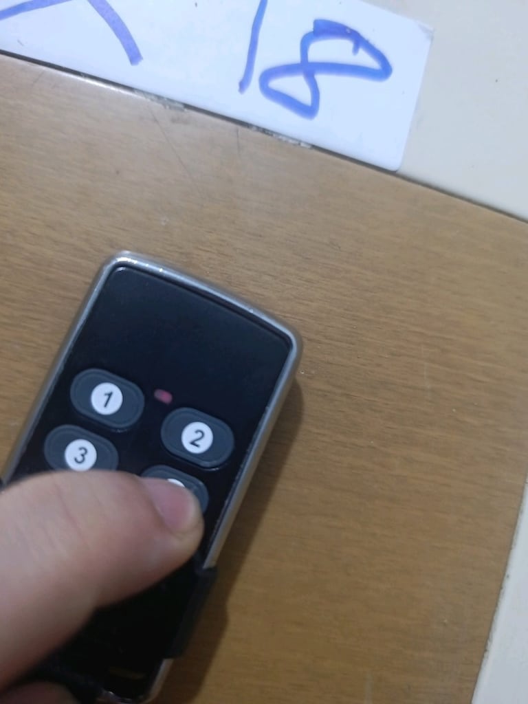 Sahibinden Temiz Hiland Otomatik Kapı ve Kepenk KumandasıOtopark bariy - 5