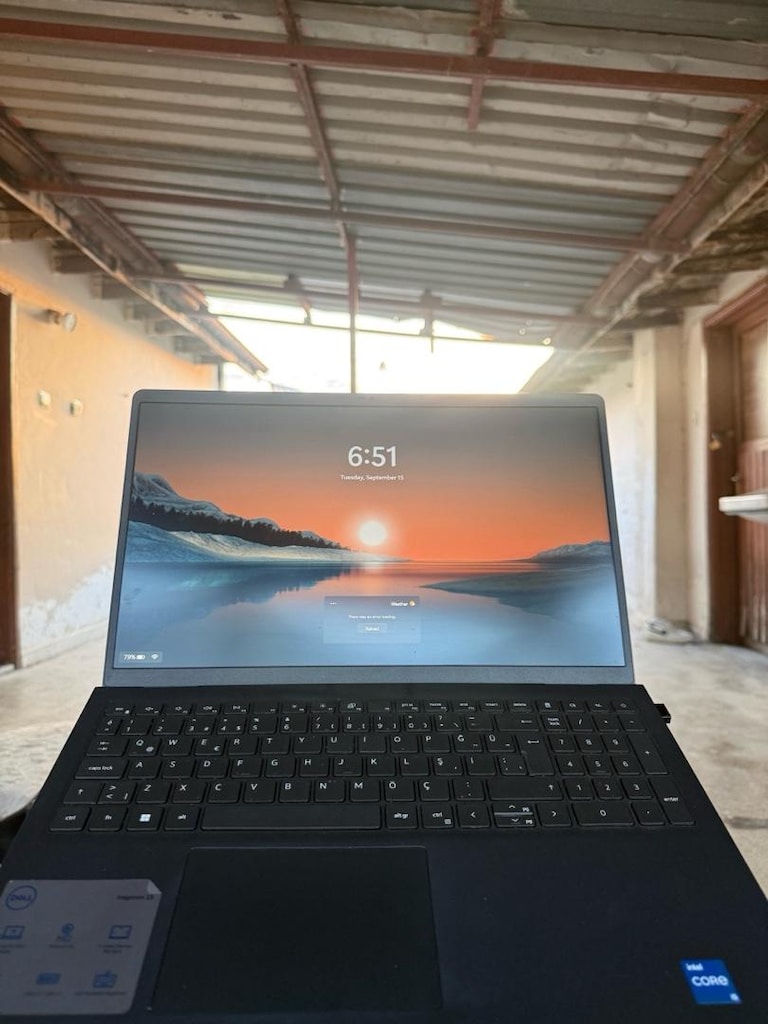 Dell Inspiron 15 3530 i5 13. Nesil 16GB RAM 512GB SSD Garantılı