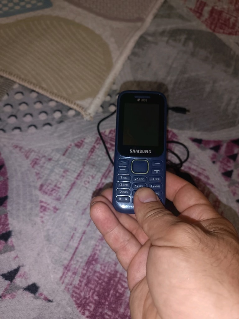 Samsung tuşlu asker yaşlı telefonu ciftsimli - 7