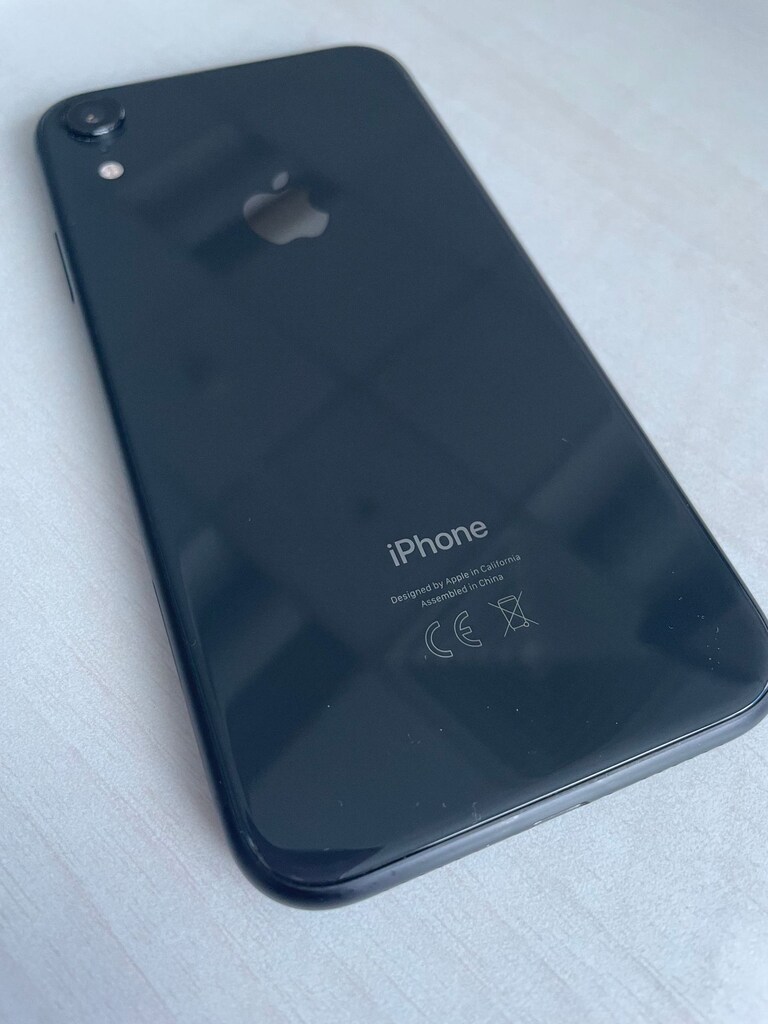 APPLE XR kutulu 64 GB - 2