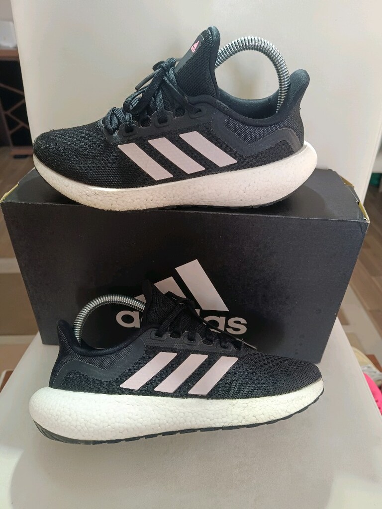 Adidas Pureboost 22 Orjinal sıfır gibi üründür Birkaç kez giyilmis - 3