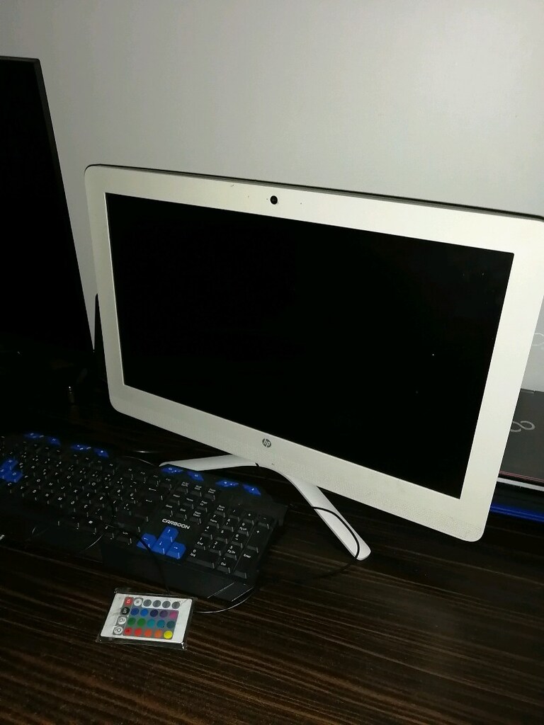 sahibinden sorunsuz hp All ın öne i3 7100 8gb Ram 1 fb hardisj - 2