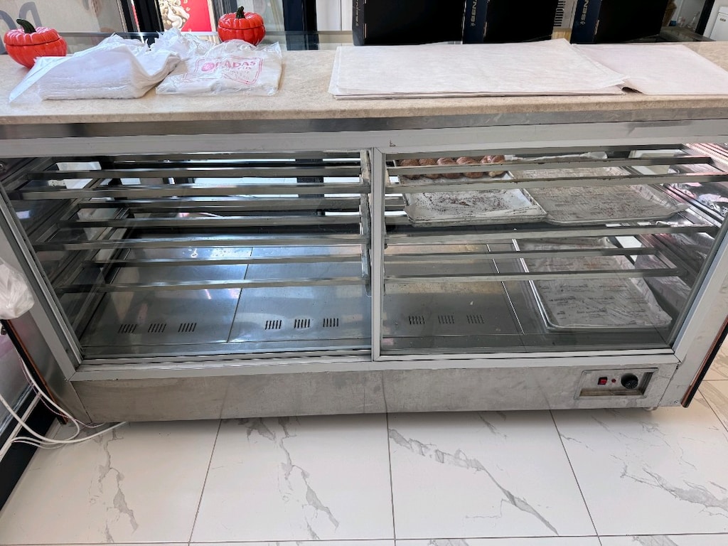 SATILIK POĞAÇA BÖREK DOLABI ISITMALI EN 2.15 BOY 1.20 DERINLIK 70 CM - 4