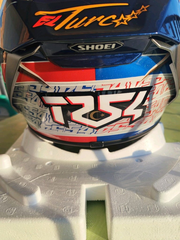 Shoei X-Spirit pro Toprak Razgatlıoğlu ve Shoei X-Spirit pro Wayne Gar - 5