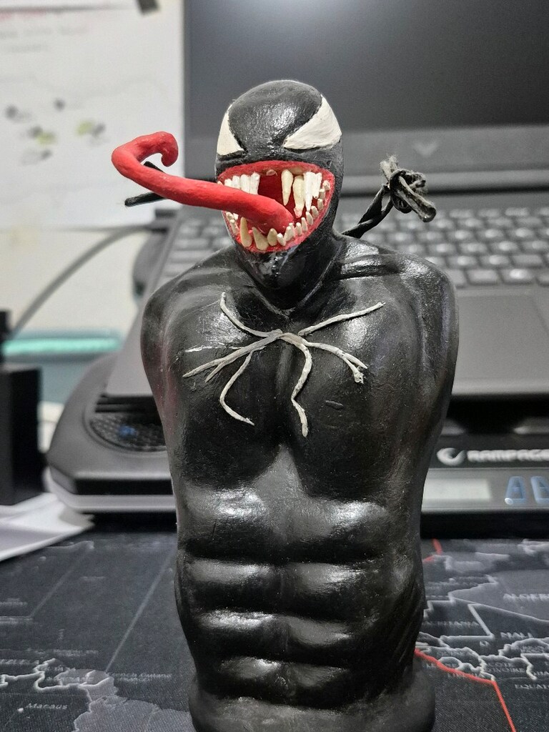 seramik hamurdan el yapımı venom figürü - 2