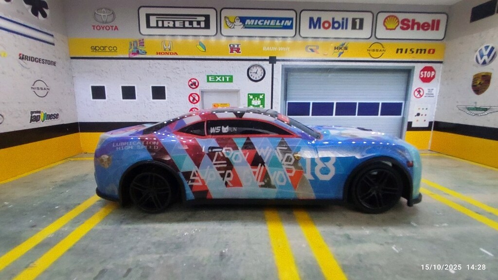 Camaro modeli pilli uzaktan kumandalı oyuncak - 3